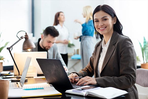 Work with industry experts for best SEO result by cheenti